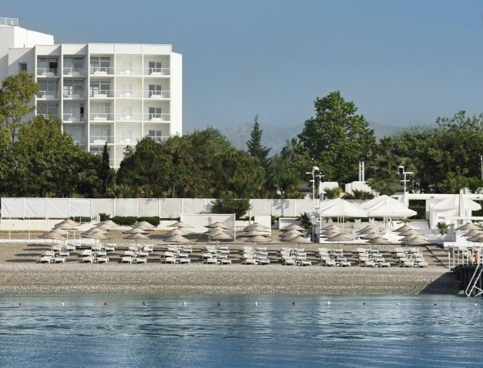 Hotel Su & Aqualand Antalya Eksteriør billede Beach at the hotel